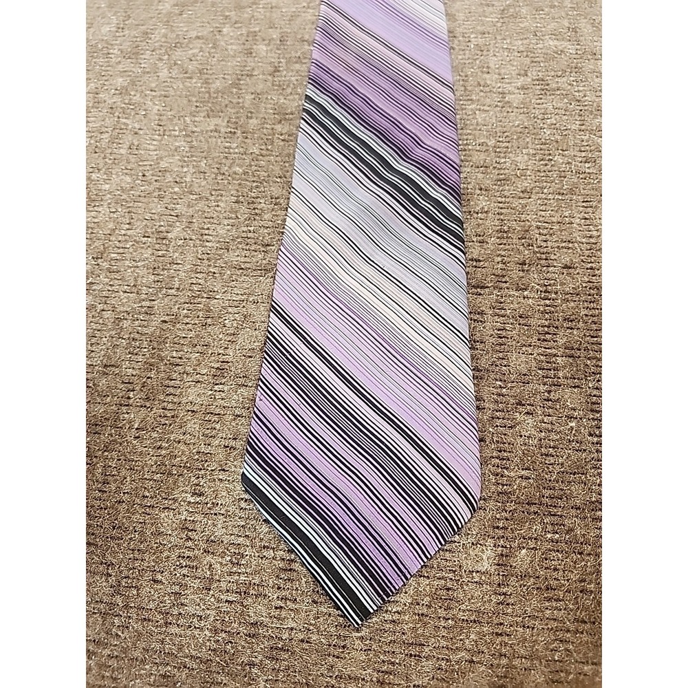 Tie Zylos George Machado 100% Imported Silk Made In The USA